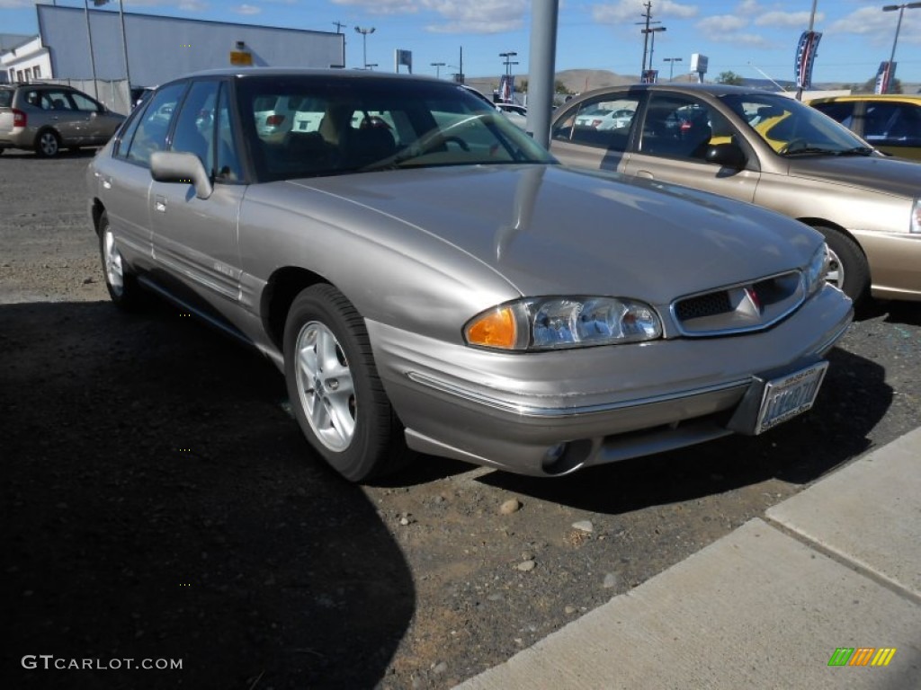 1996 Bonneville SE - Silver Taupe Metallic / Tan photo #4