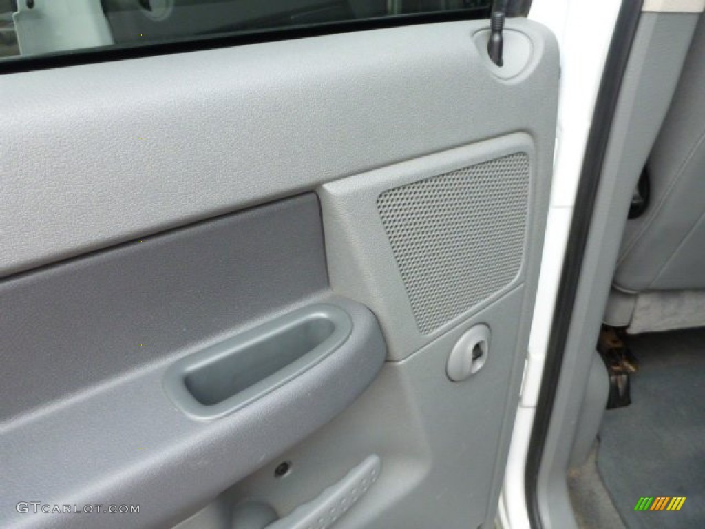 2007 Ram 2500 ST Quad Cab 4x4 - Bright White / Medium Slate Gray photo #13