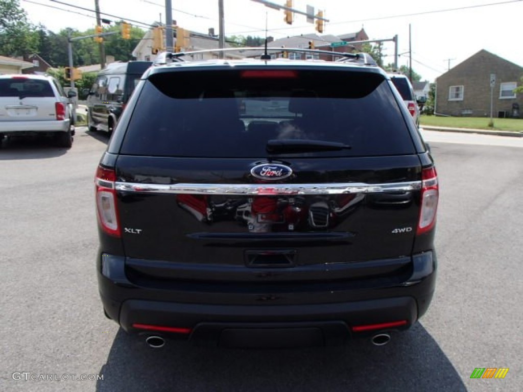 2013 Explorer XLT 4WD - Tuxedo Black Metallic / Charcoal Black photo #6