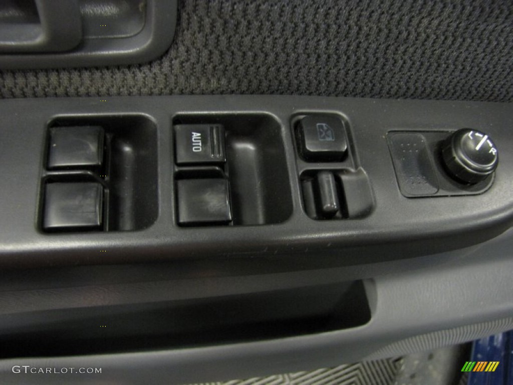 2002 Frontier XE Crew Cab 4x4 - Electric Blue Metallic / Charcoal photo #12