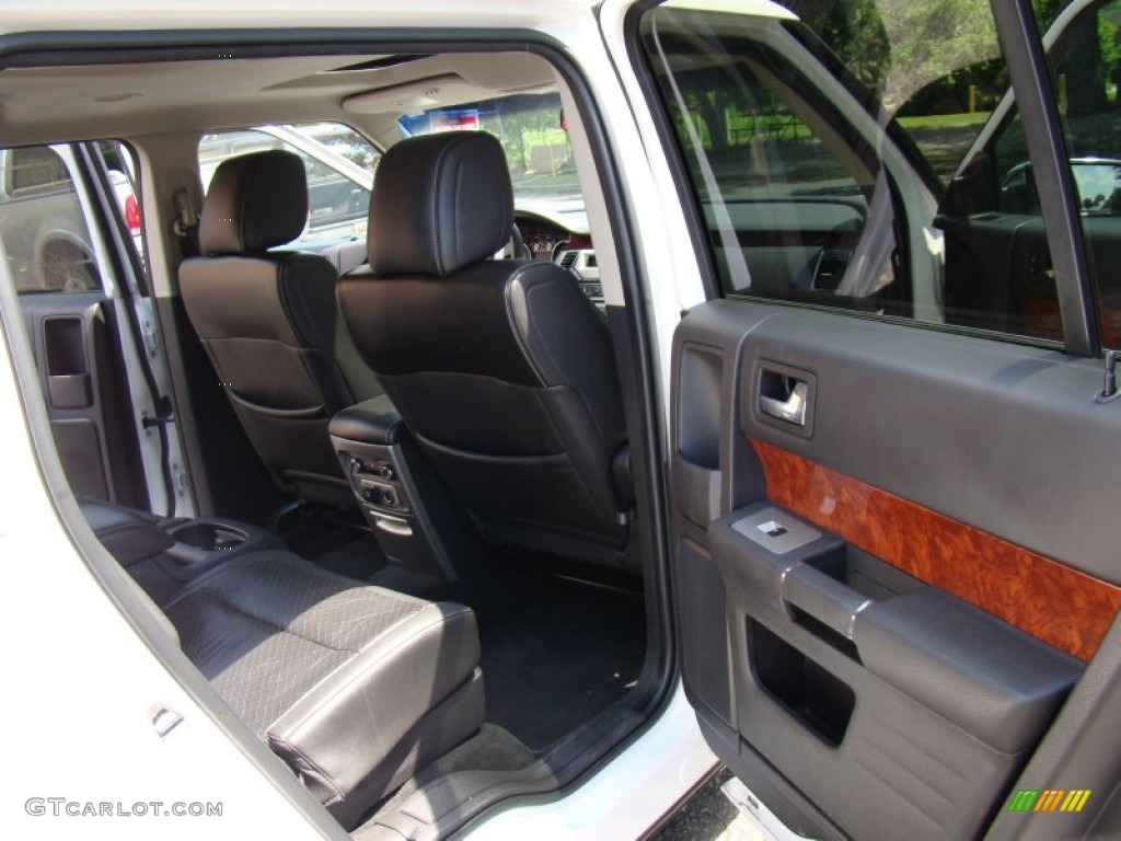 2009 Flex SE - White Platinum Tri-Coat / Charcoal Black photo #16