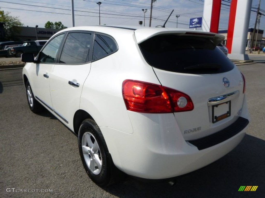 2013 Rogue S Special Edition AWD - Pearl White / Black photo #5