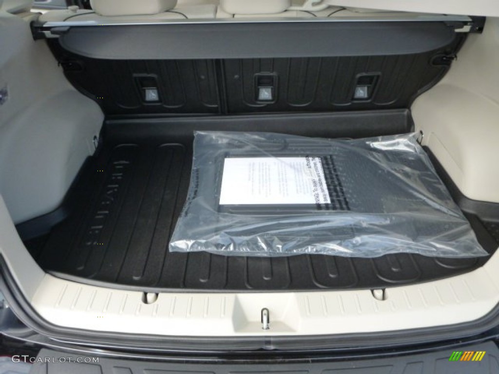 2013 XV Crosstrek 2.0 Premium - Crystal Black Silica / Ivory photo #12