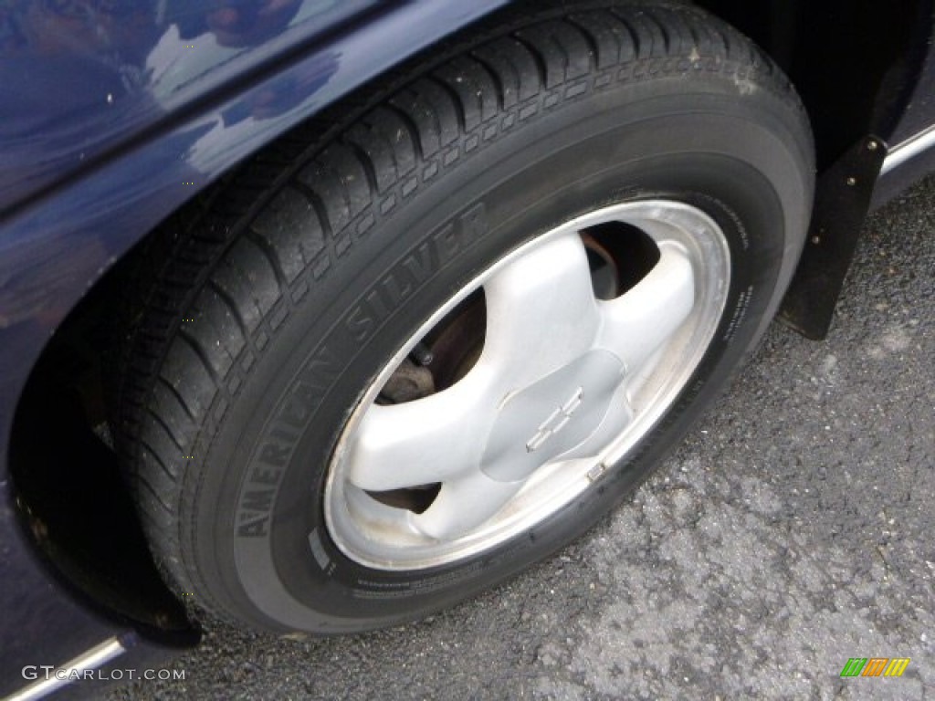 1998 Chevrolet Monte Carlo LS Wheel Photos