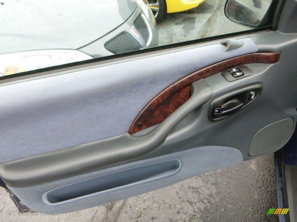 1998 Chevrolet Monte Carlo LS Door Panel Photos