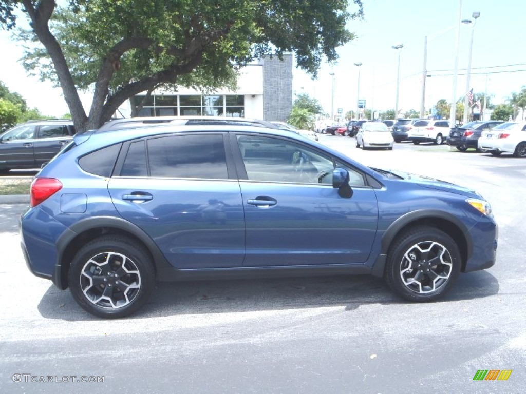 2013 XV Crosstrek 2.0 Premium - Marine Blue Pearl / Ivory photo #6