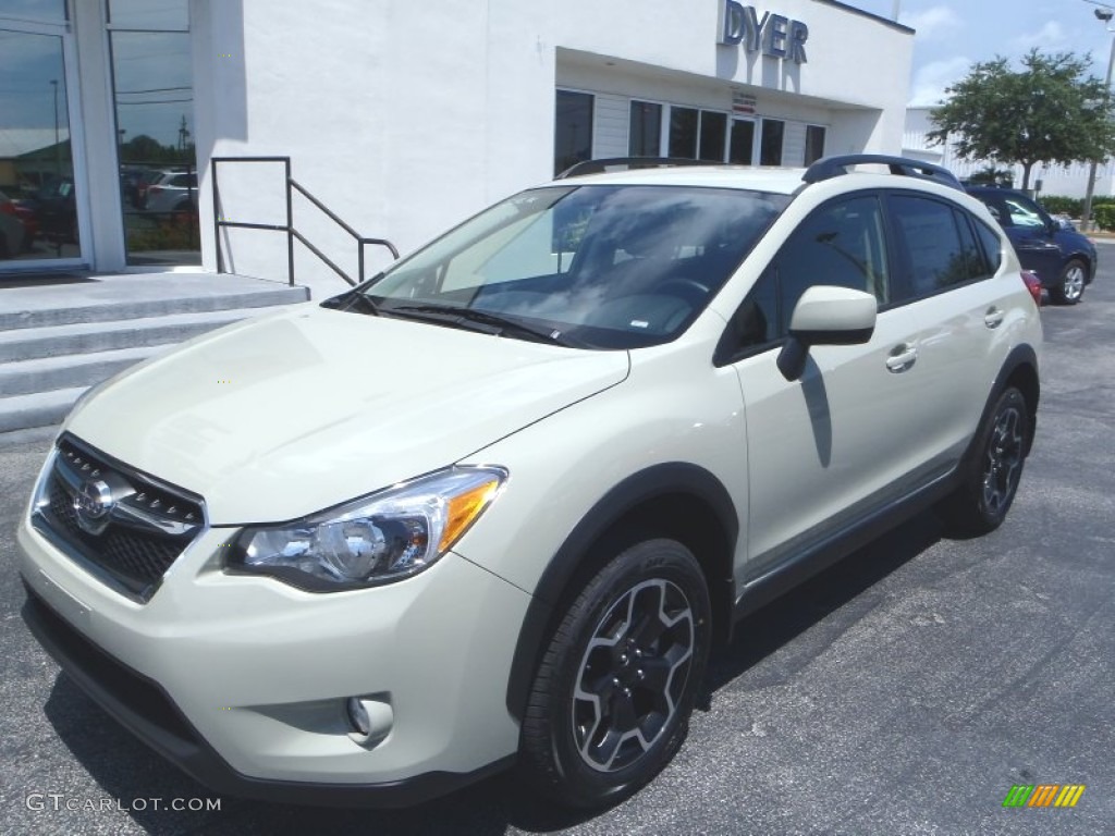 2013 XV Crosstrek 2.0 Premium - Desert Khaki / Black photo #1