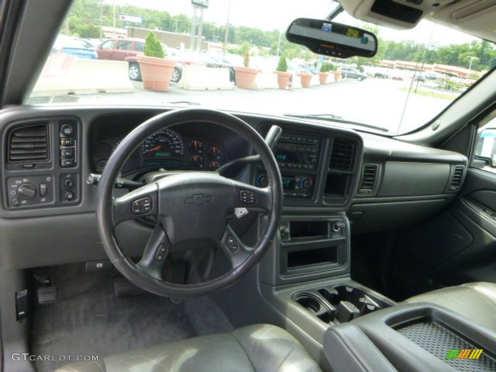 2004 Avalanche 1500 4x4 - Summit White / Dark Charcoal photo #12