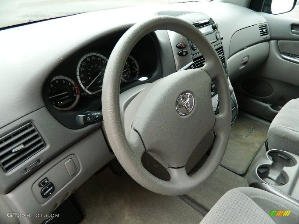 2008 Toyota Sienna CE Steering Wheel Photos