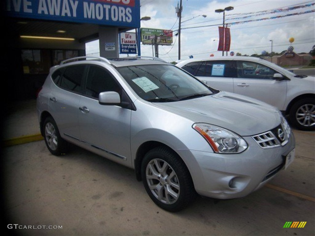 2011 Rogue SL - Silver Ice Metallic / Black photo #3