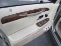 2001 Light Parchment Gold Metallic Lincoln Town Car Signature  photo #7