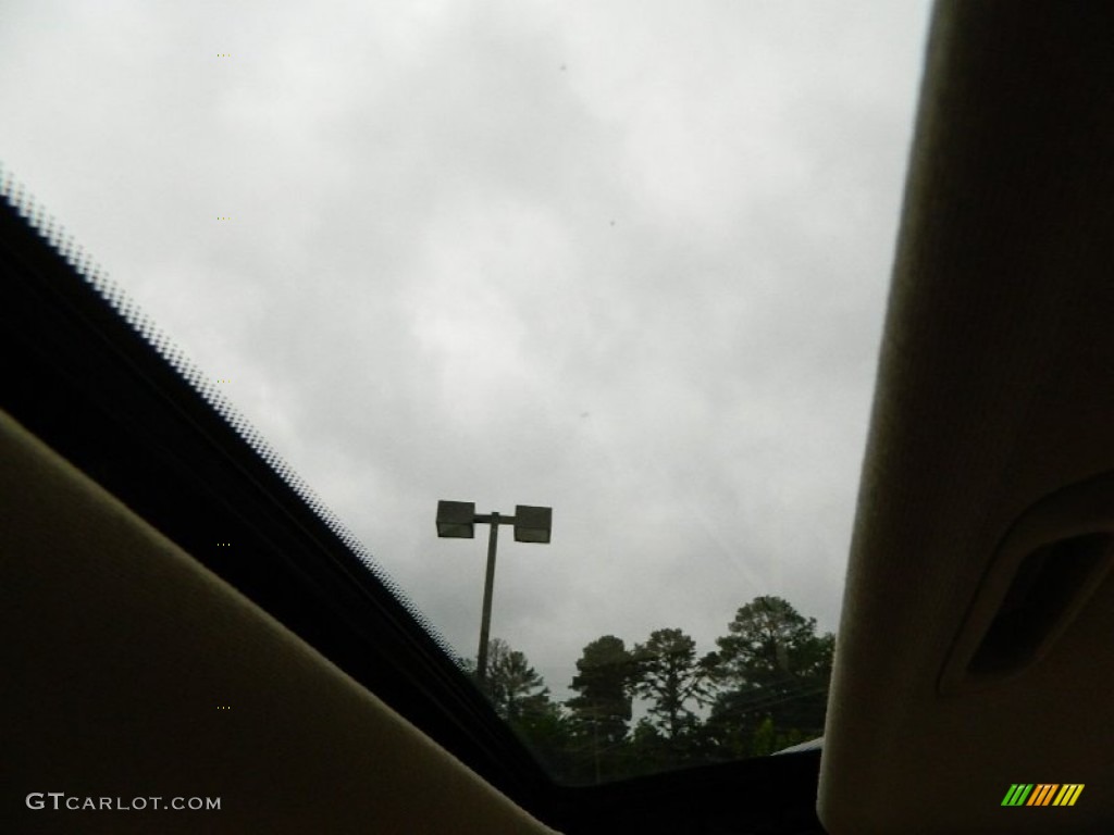 2011 Elantra Touring SE - Polar White / Beige photo #19