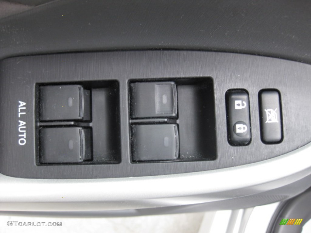 2010 Prius Hybrid II - Classic Silver Metallic / Dark Gray photo #8