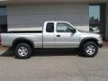 Lunar Mist Silver Metallic - Tacoma V6 Xtracab 4x4 Photo No. 2