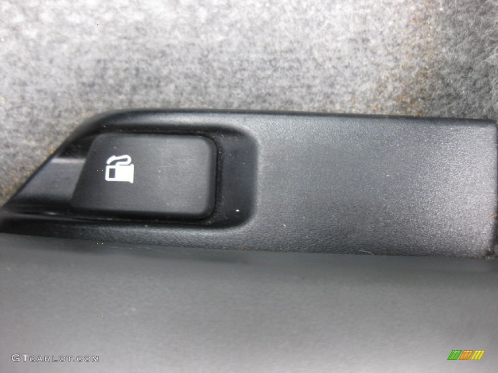 2010 Prius Hybrid II - Classic Silver Metallic / Dark Gray photo #18