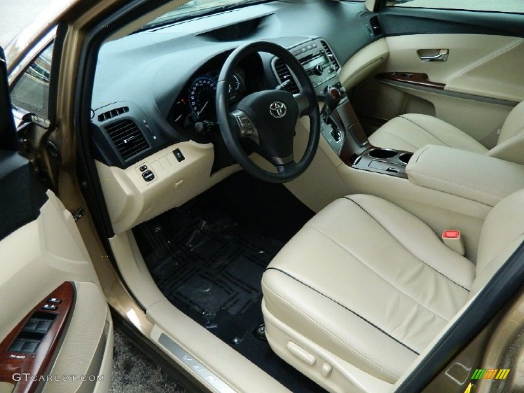 Ivory Interior 2009 Toyota Venza I4 Photo #82223130