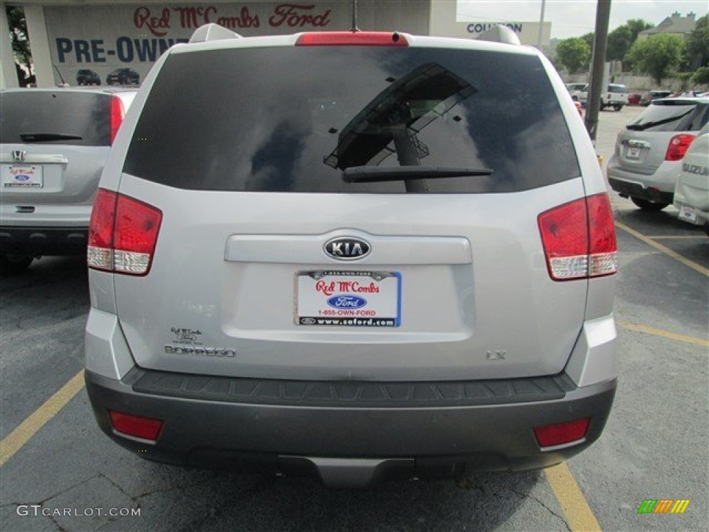 2009 Borrego LX V6 - Bright Silver / Gray photo #6