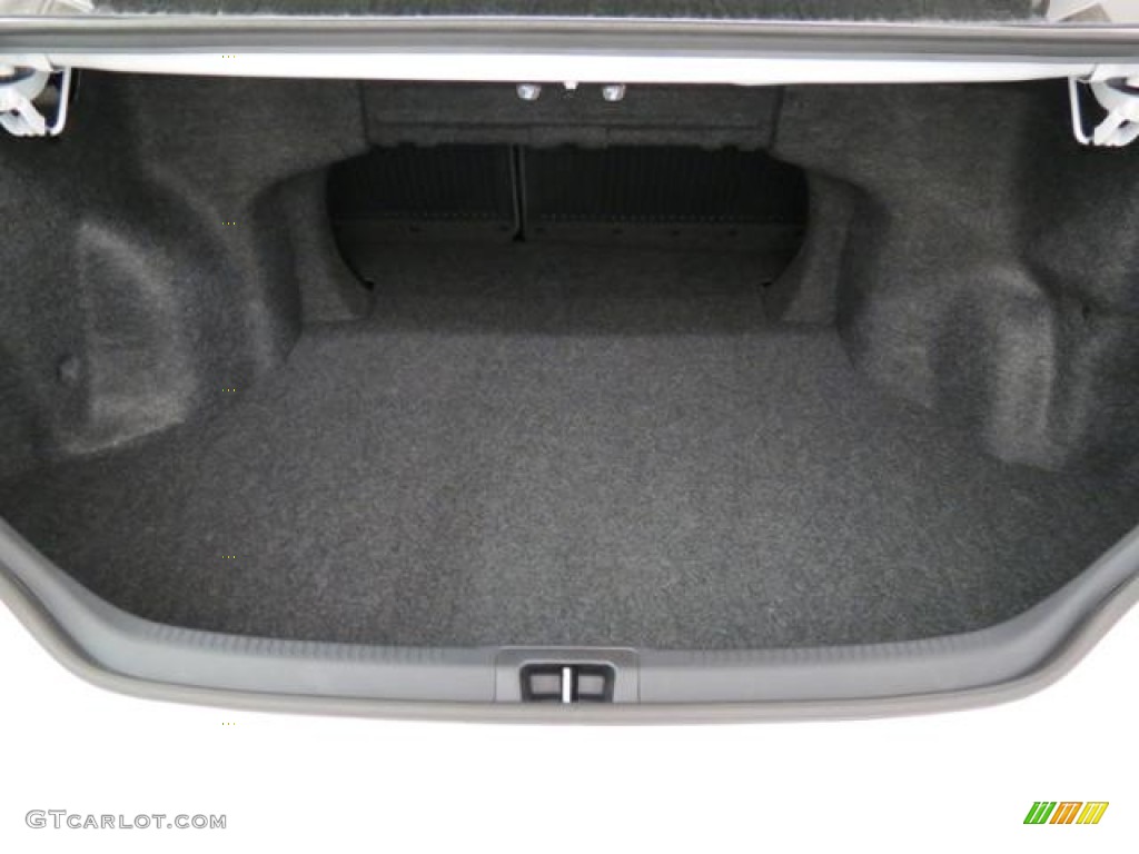 2013 Camry SE - Super White / Black photo #13