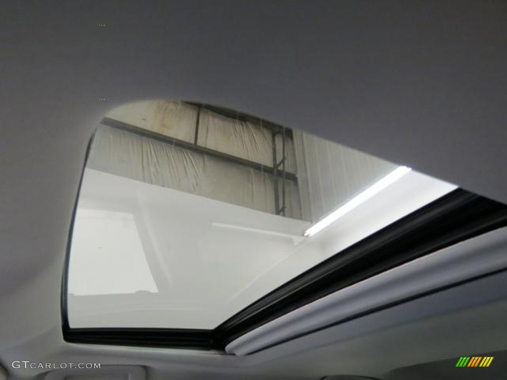 2013 Avalon Limited - Nautical Blue Metallic / Black photo #9