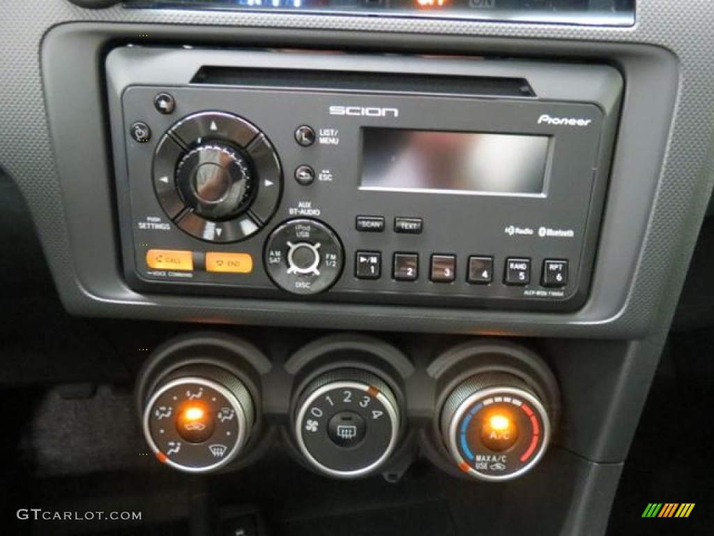 2013 Scion tC Standard tC Model Controls Photo #82230564