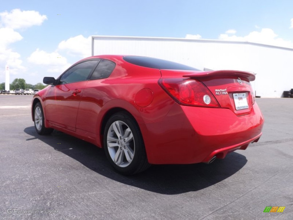 2010 Altima 2.5 S Coupe - Red Alert / Blond photo #6