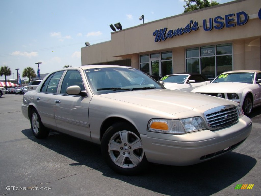 2011 Crown Victoria LX - Smokestone Metallic / Medium Light Stone photo #24