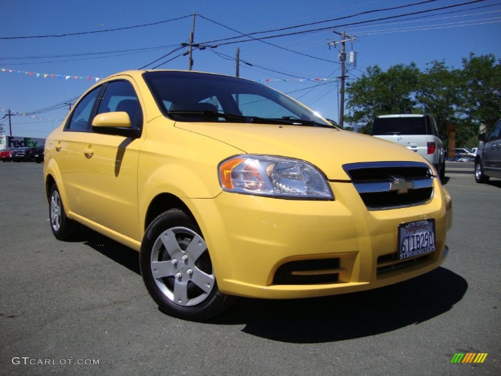 2010 Aveo LT Sedan - Summer Yellow / Charcoal photo #1
