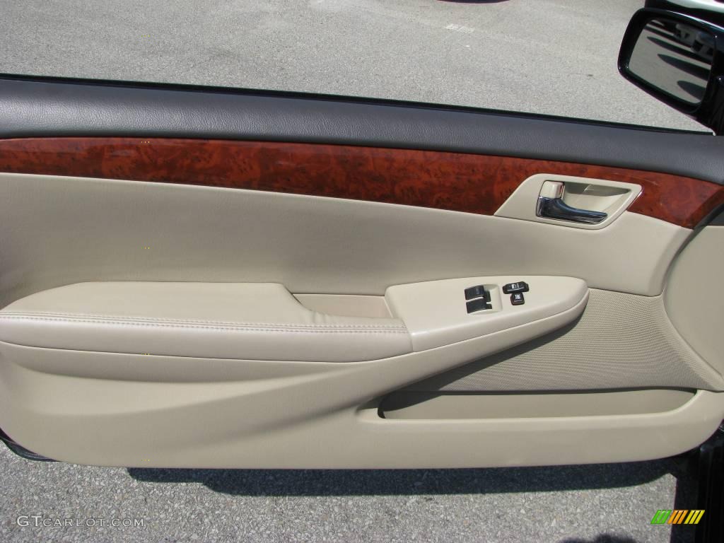 2006 Solara SLE V6 Convertible - Black / Ivory photo #19
