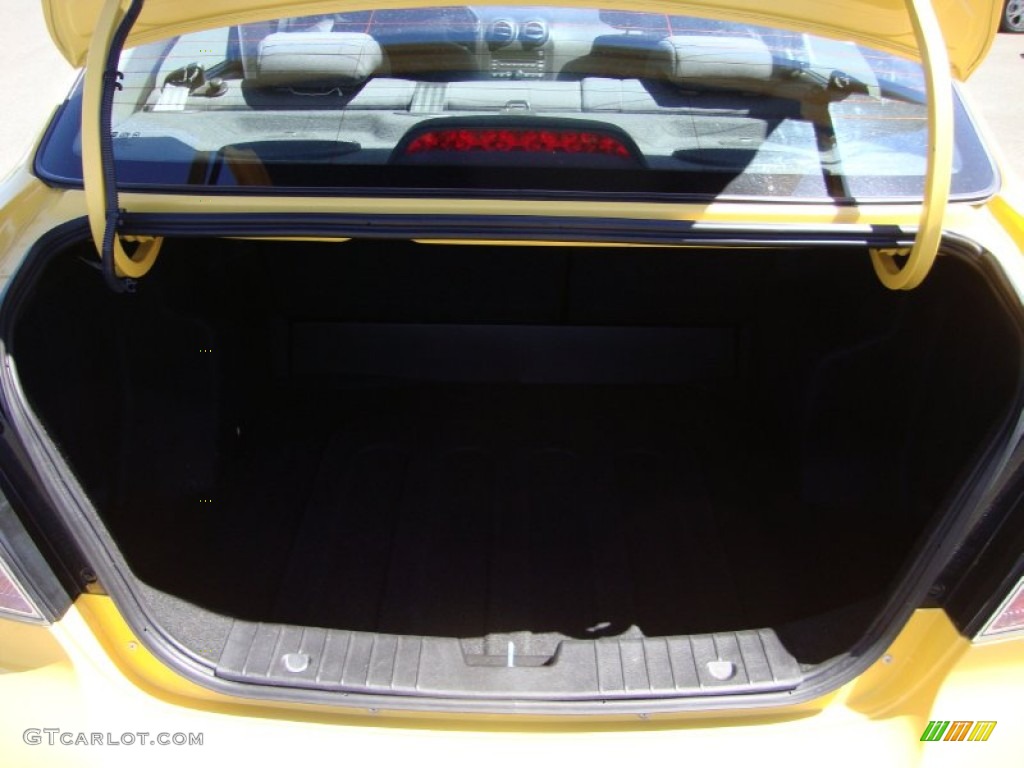 2010 Aveo LT Sedan - Summer Yellow / Charcoal photo #24