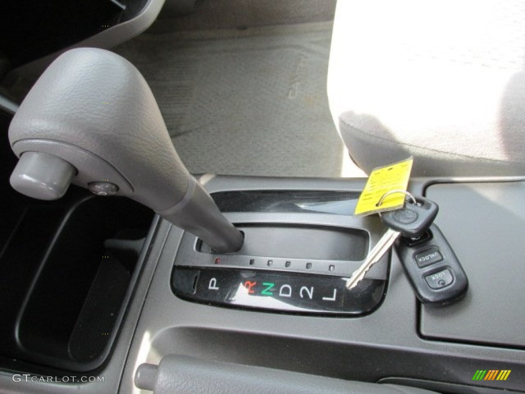 2003 Toyota Camry LE Transmission Photos
