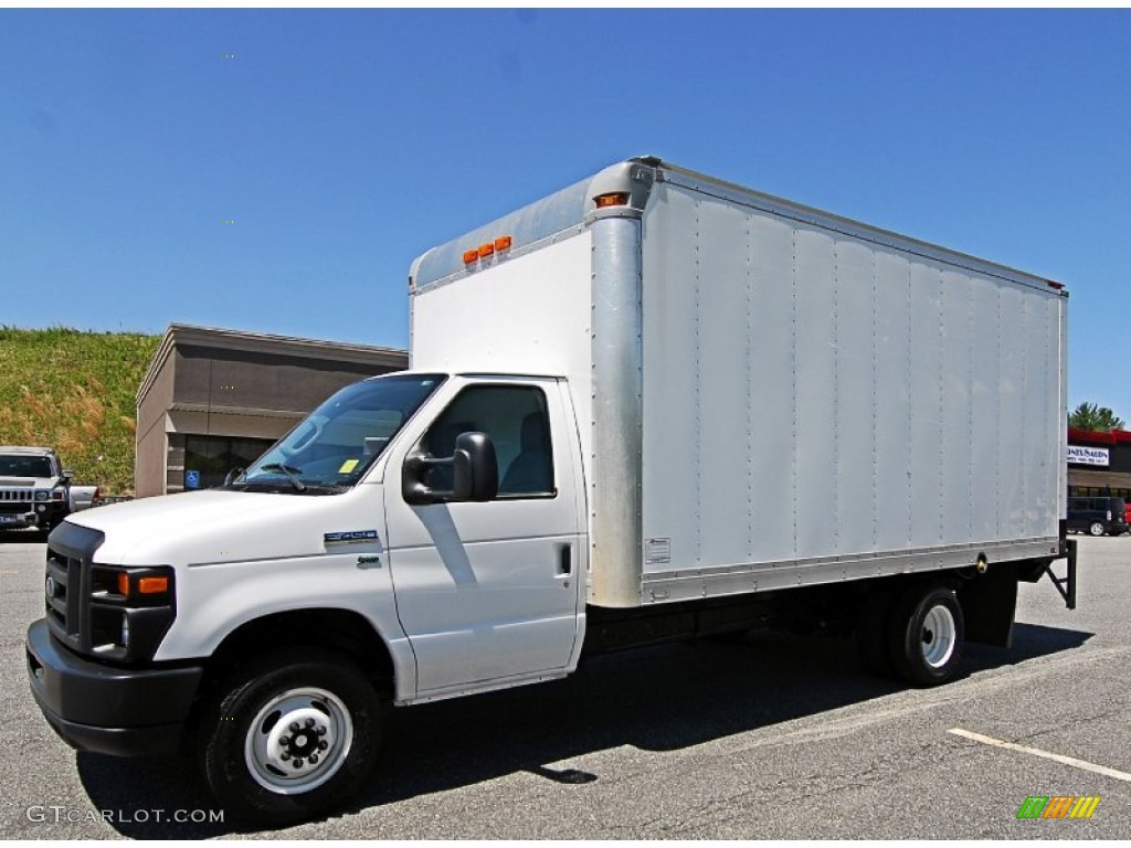 Oxford White 2011 Ford E Series Cutaway E450 Commercial Moving Truck Exterior Photo #82241780