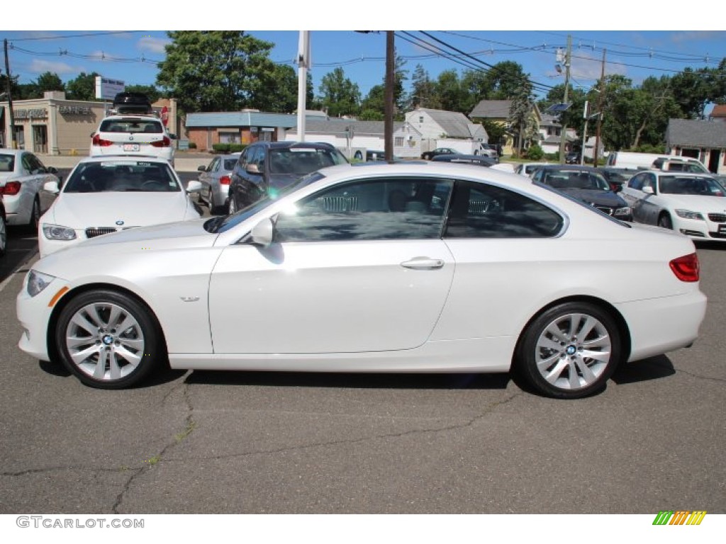 2013 3 Series 328i Coupe - Mineral White Metallic / Black photo #8