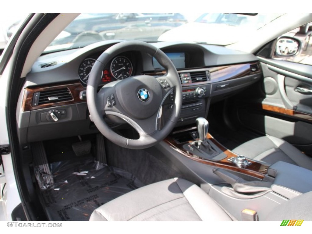 2013 3 Series 328i Coupe - Mineral White Metallic / Black photo #10