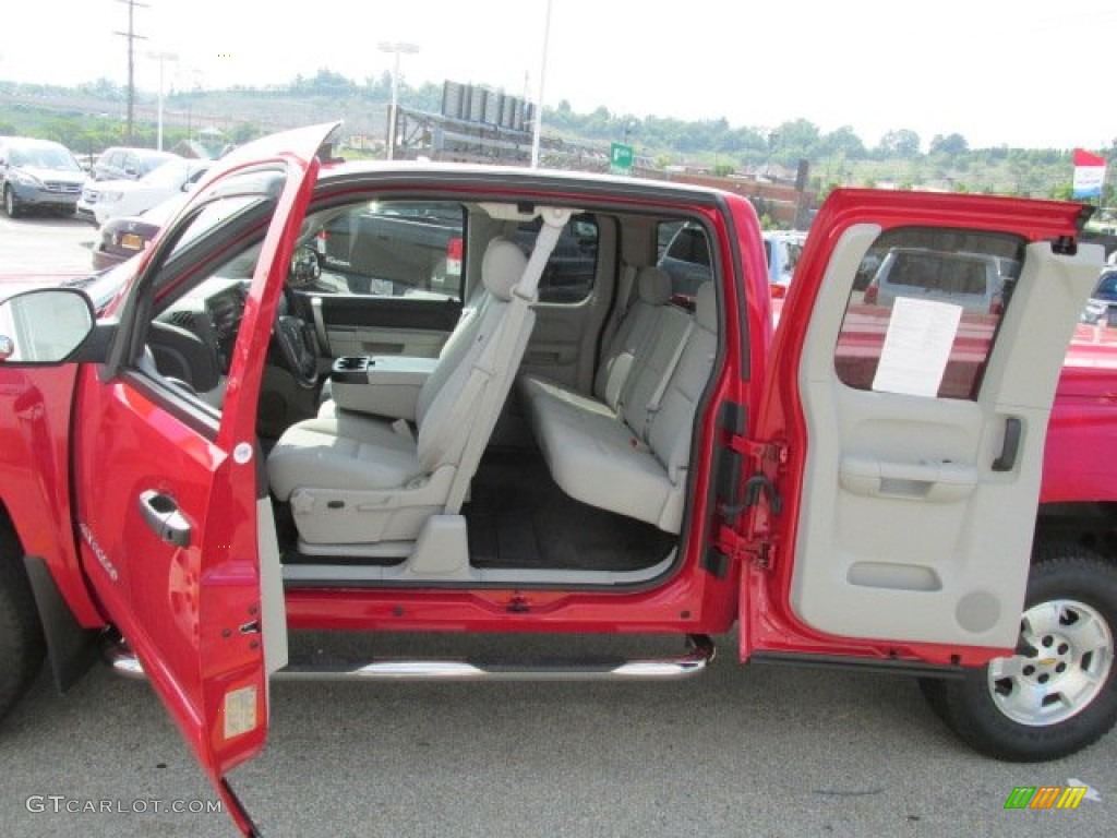 2011 Silverado 1500 LT Extended Cab 4x4 - Victory Red / Light Titanium/Ebony photo #10