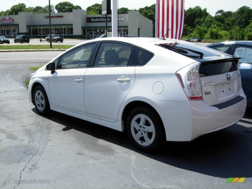 2010 Prius Hybrid IV - Blizzard White Pearl / Misty Gray photo #3