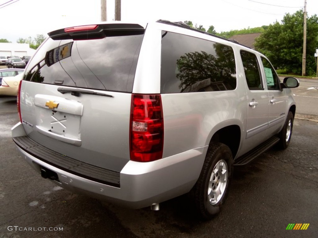 Silver Ice Metallic 2013 Chevrolet Suburban LS 4x4 Exterior Photo #82250029