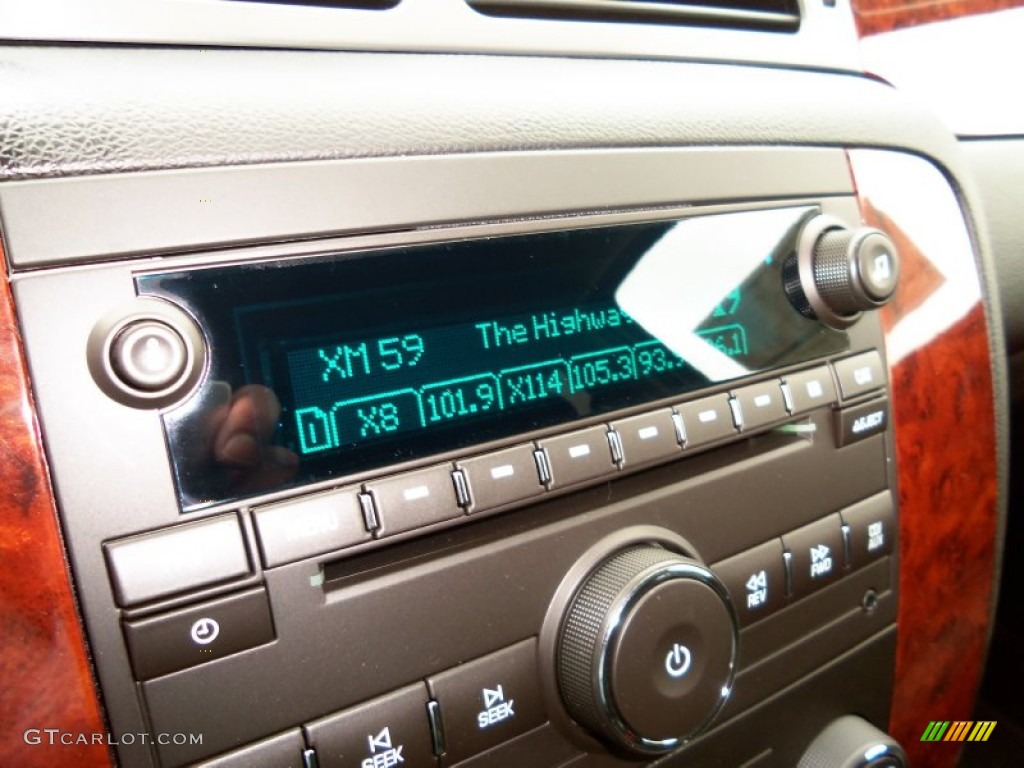2013 Chevrolet Suburban LS 4x4 Audio System Photos