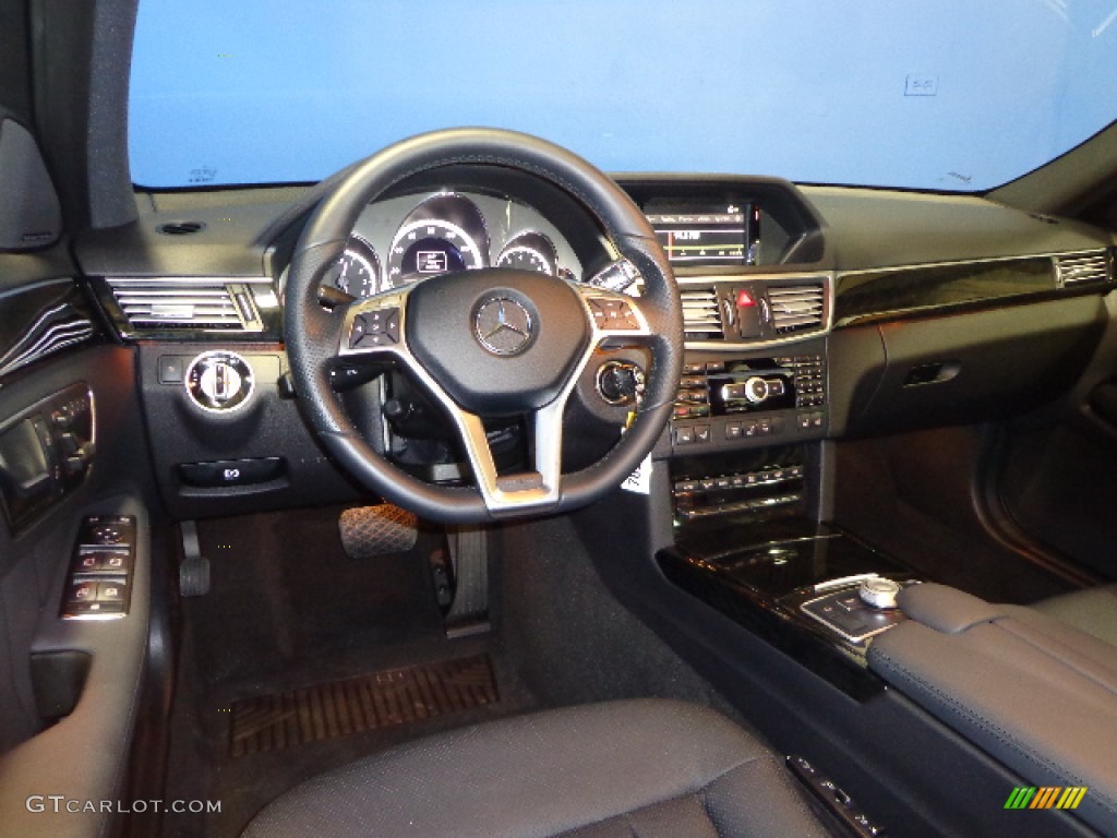2012 Mercedes-Benz E 550 4Matic Sedan Dashboard Photos