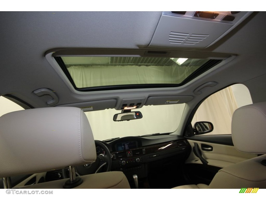 2011 3 Series 335i Sedan - Blue Water Metallic / Oyster/Black Dakota Leather photo #32
