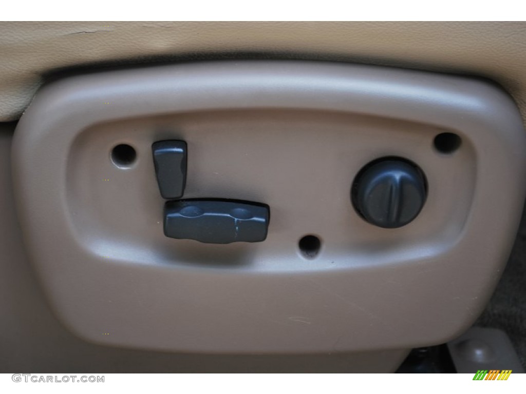 2004 Isuzu Ascender Luxury Controls Photos