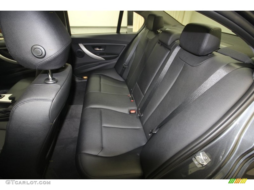 Black Interior 2013 BMW 3 Series 320i Sedan Photo #82259724