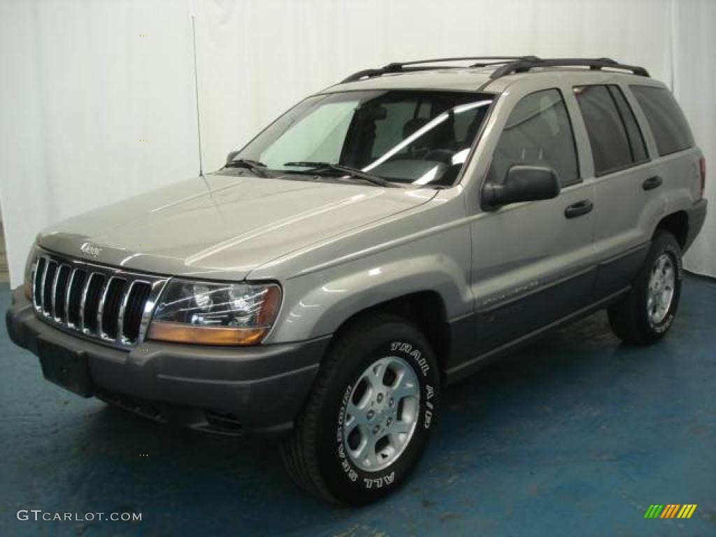 2001 Grand Cherokee Laredo 4x4 - Silverstone Metallic / Agate photo #1