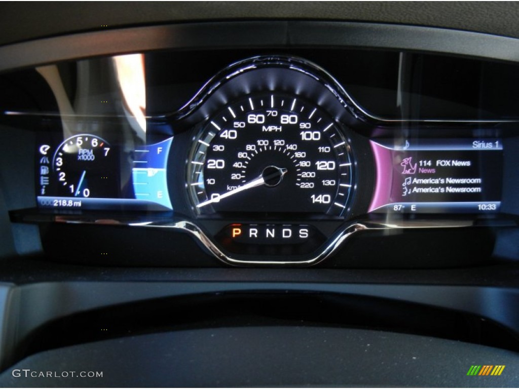 2013 Lincoln MKS FWD Gauges Photo #82261926