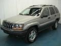 Silverstone Metallic - Grand Cherokee Laredo 4x4 Photo No. 27