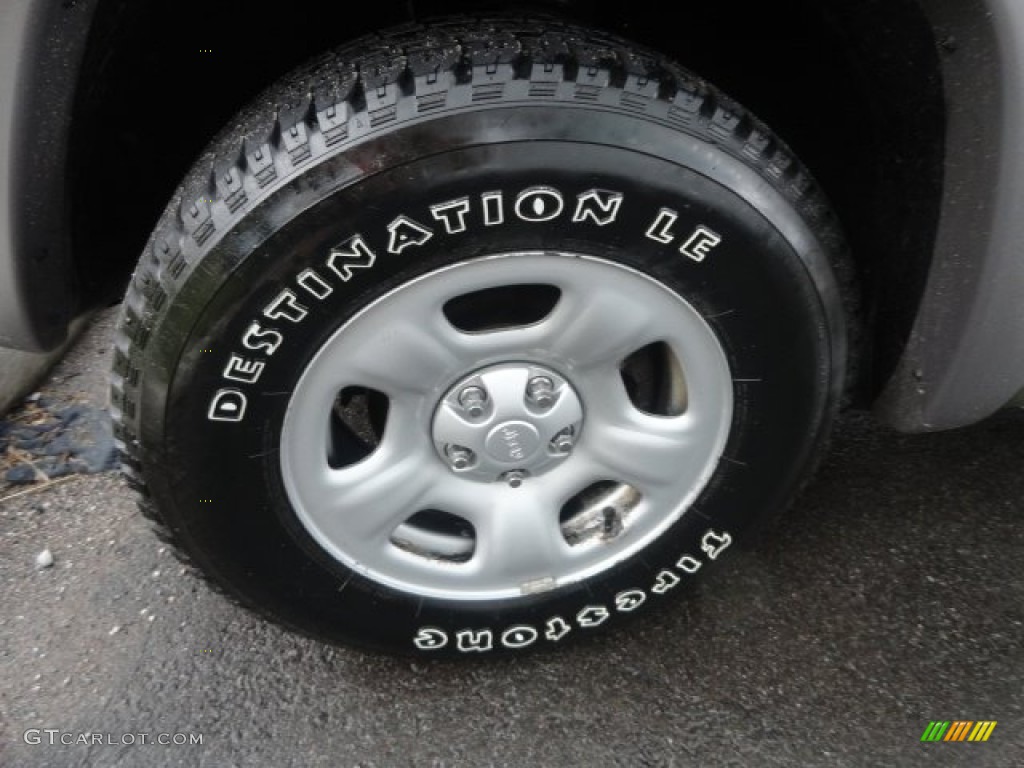 2004 Liberty Sport 4x4 - Cactus Green Pearl / Dark Slate Gray photo #2