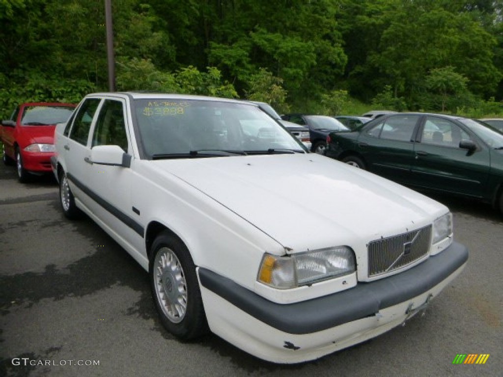 1994 850 GLT Sedan - White / Beige photo #1