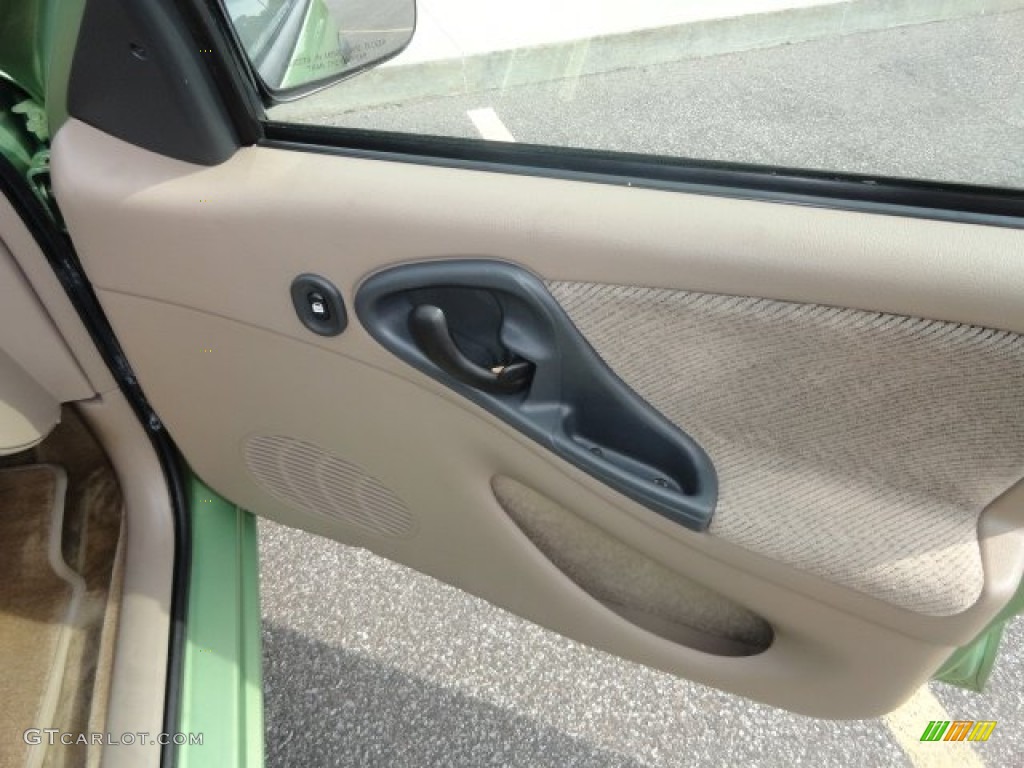 2002 Cavalier LS Sedan - Alpine Green Metallic / Neutral photo #14