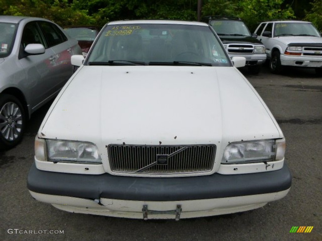 1994 850 GLT Sedan - White / Beige photo #5
