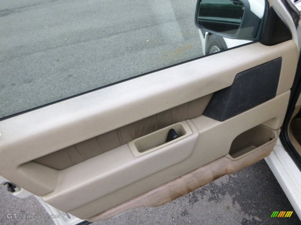1994 850 GLT Sedan - White / Beige photo #10