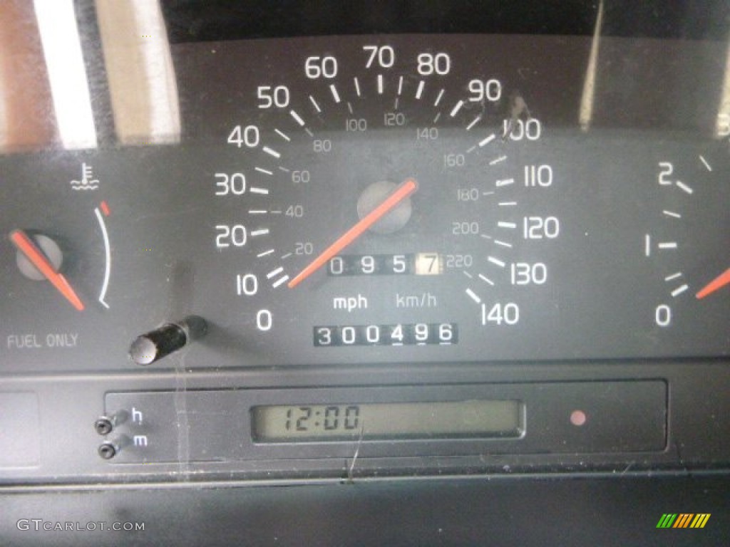 1994 850 GLT Sedan - White / Beige photo #14